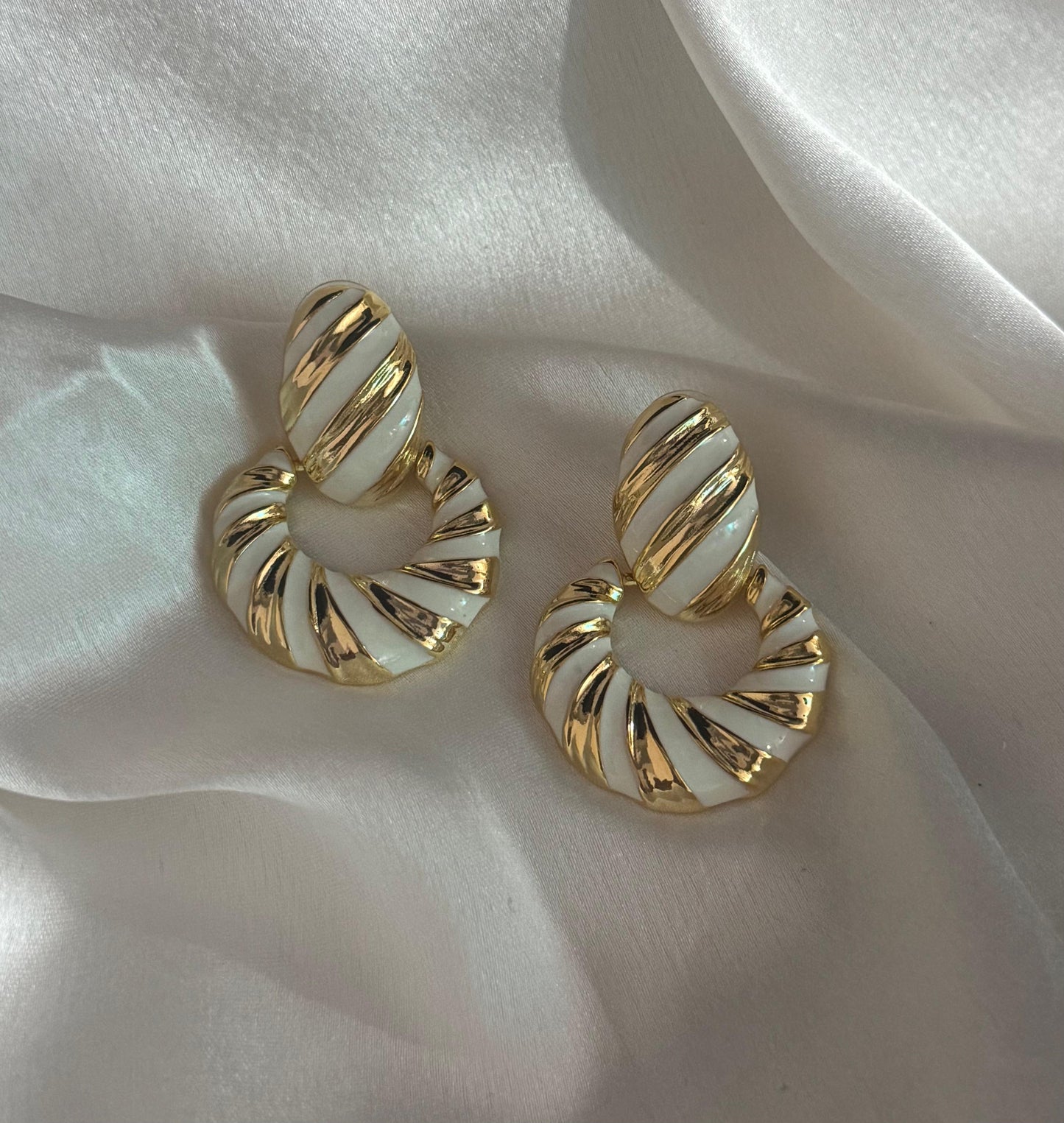Classy Stripe Gold Earrings