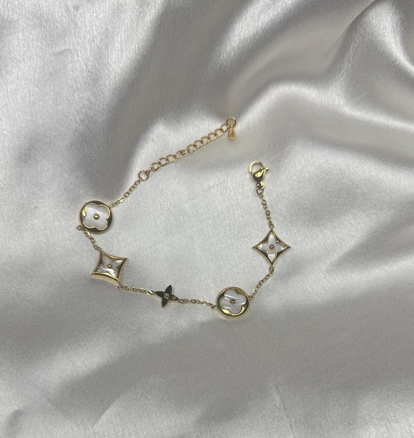 Star Clover Bracelet