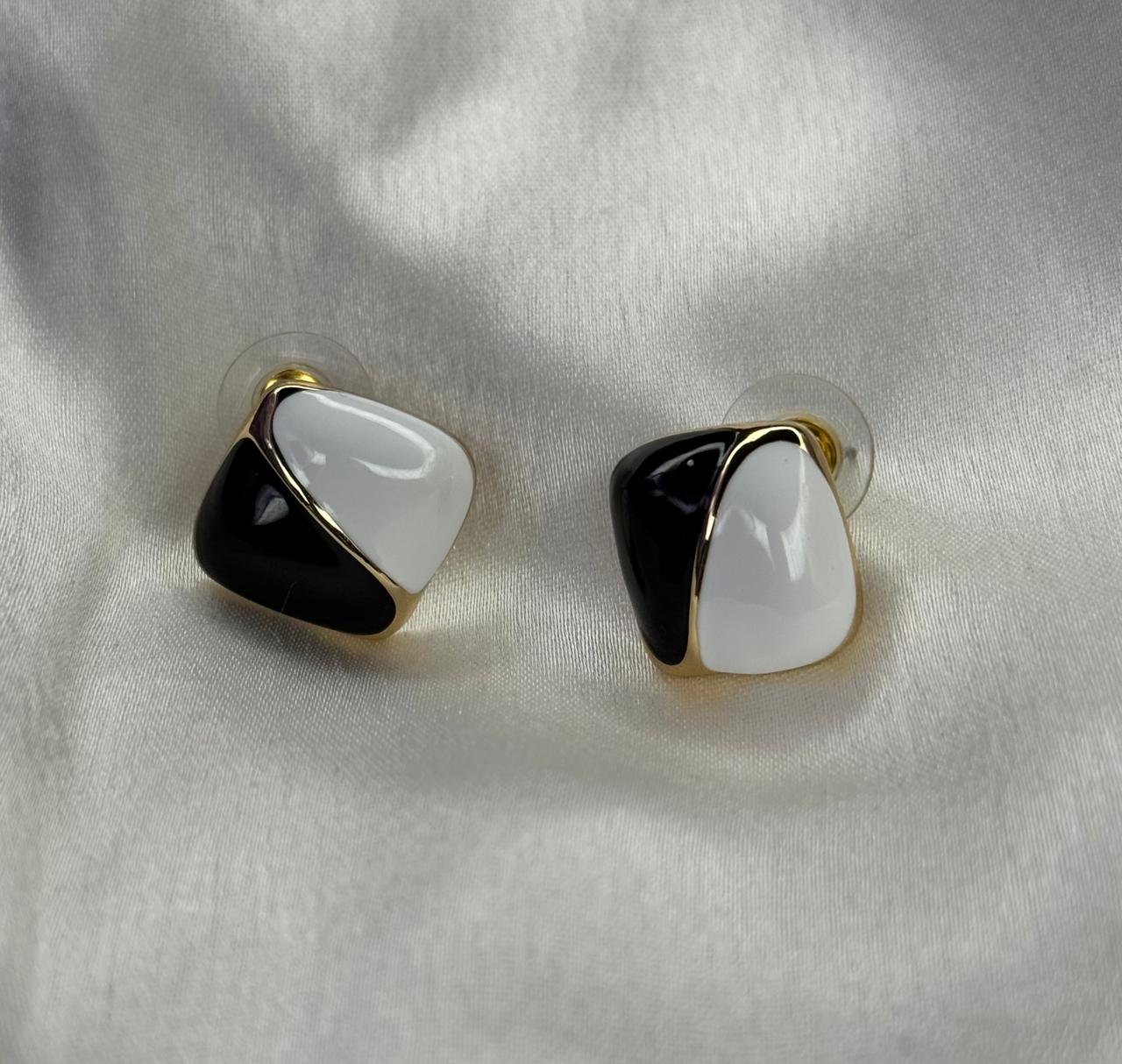 Black & Ivory Curve Studs