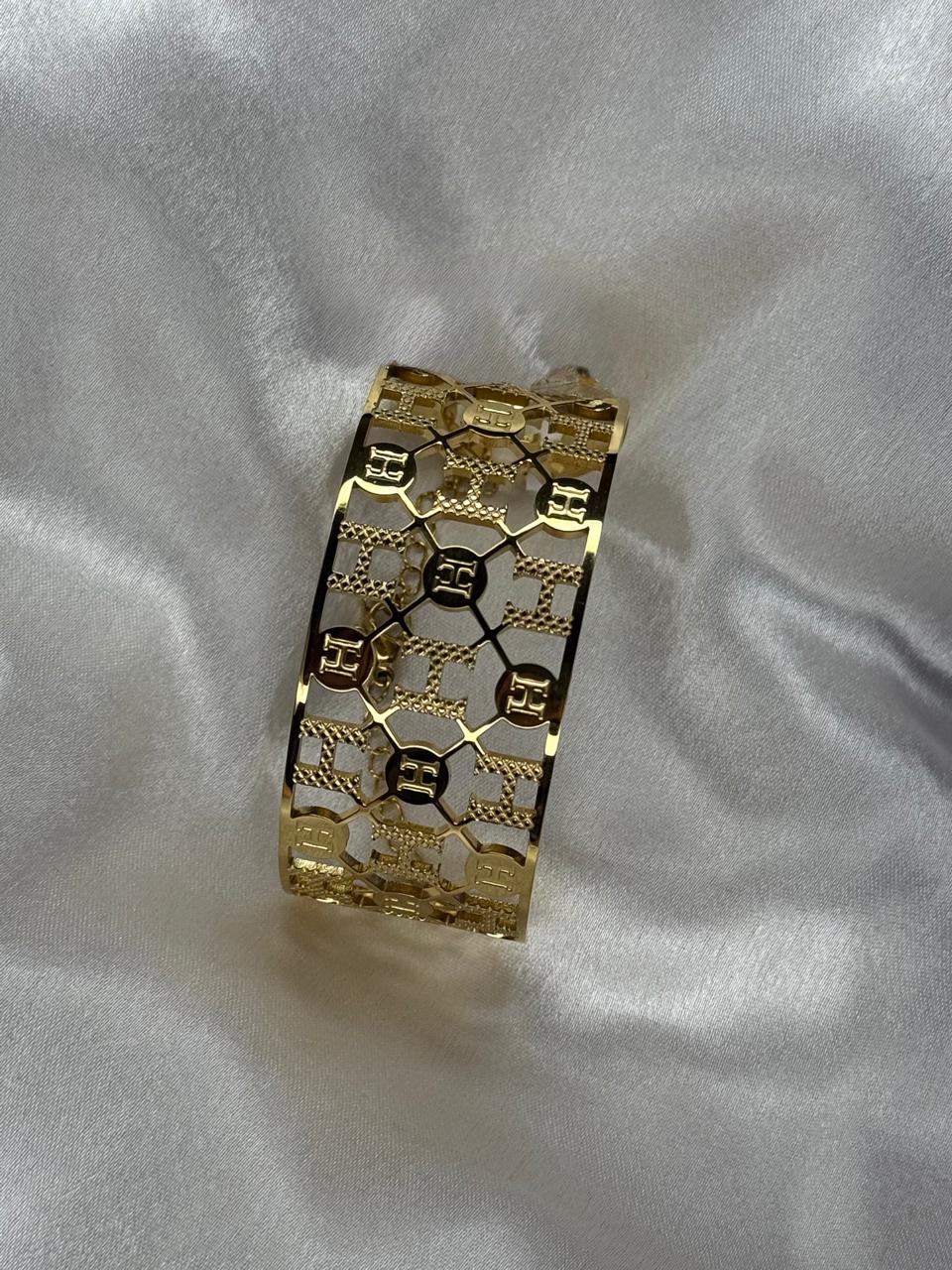 The Royal H Insignia Kada