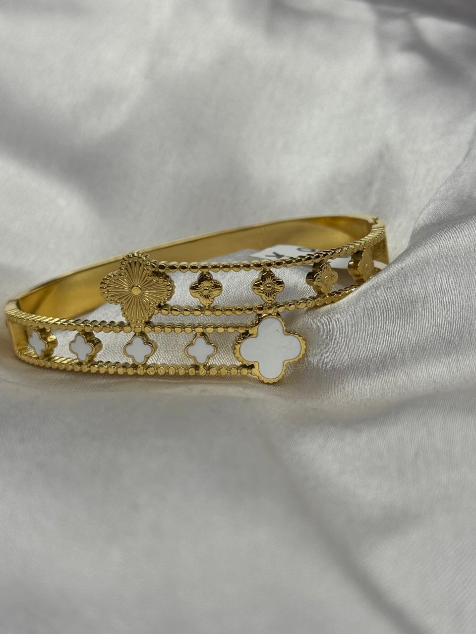 Opal Clover Gold Kada