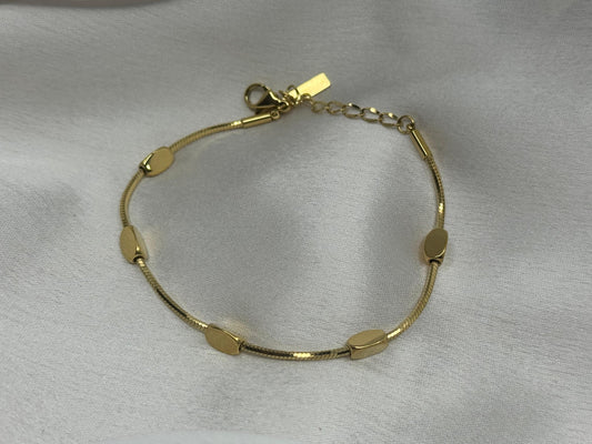 Solène Oval Bracelet