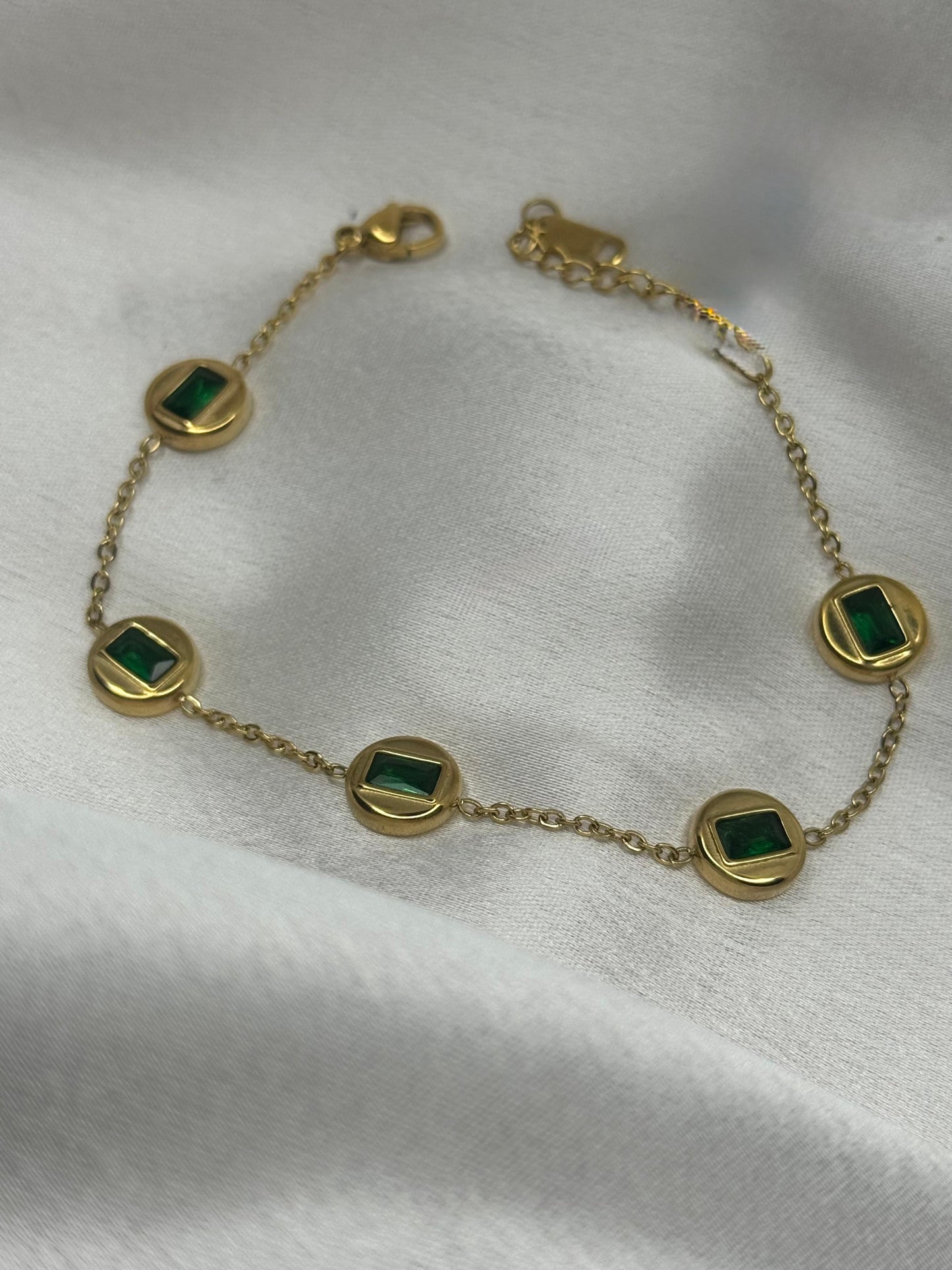 Imperial Emerald Orbit Bracelet