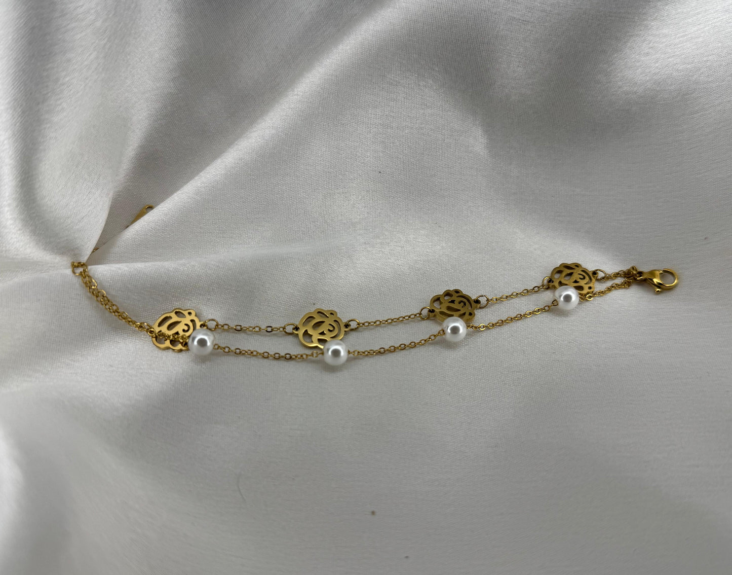 Rose Bloom Pearl Bracelet