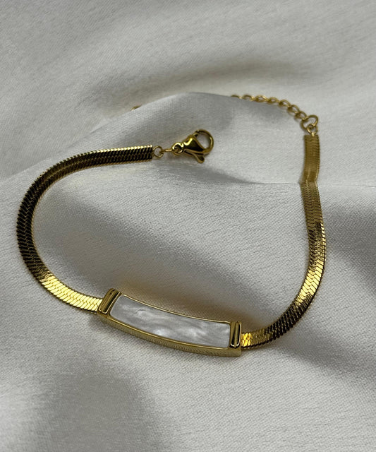 Aurelia Pearl Bar Bracelet