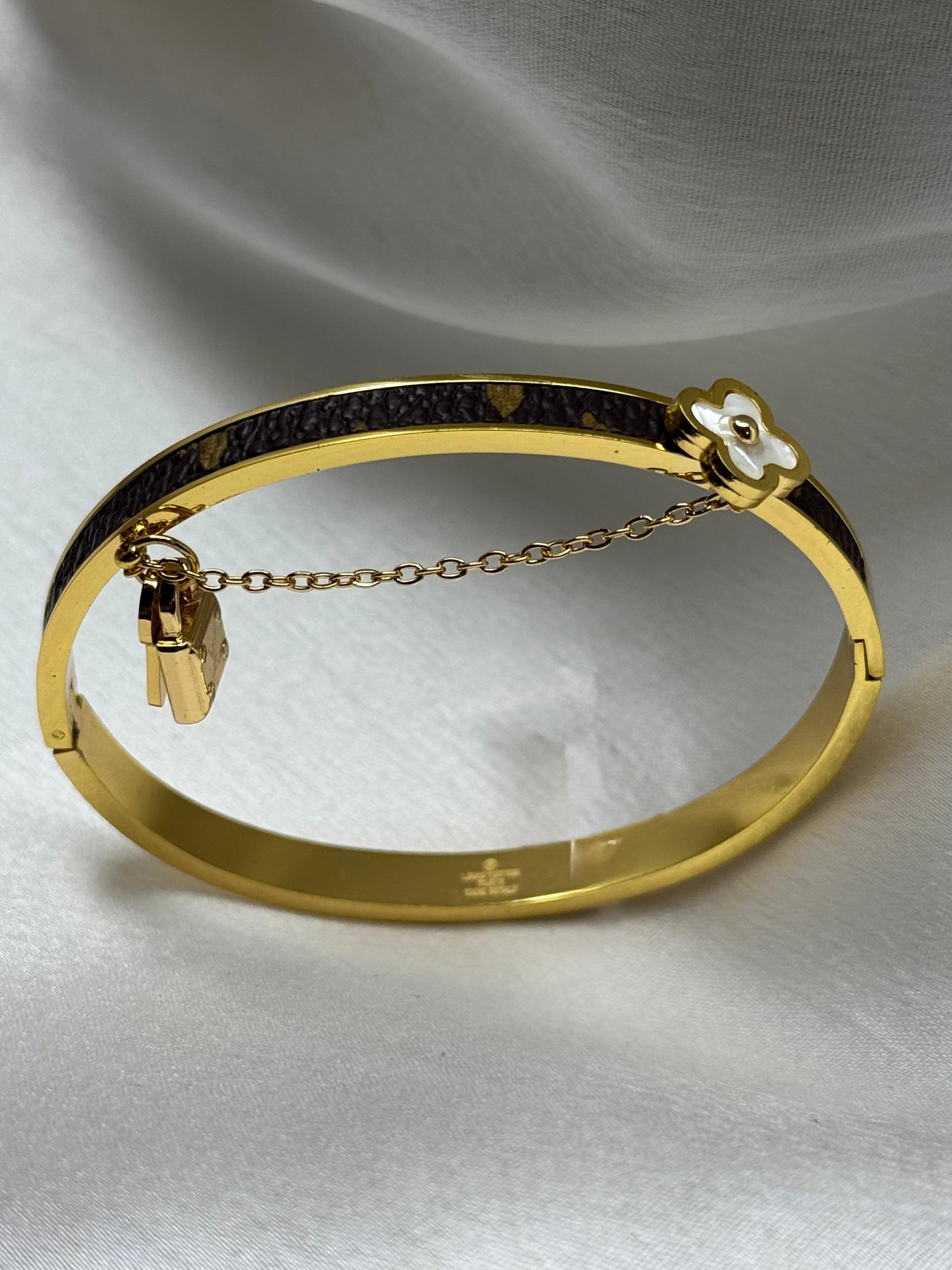 Luxe Petal Chain Kada