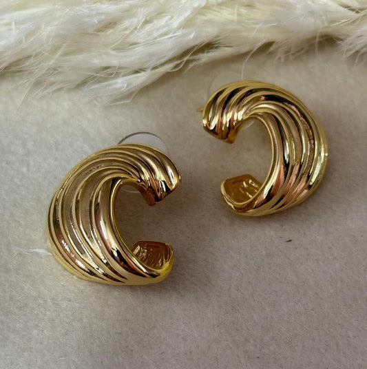 Sovereign Curve Hoops